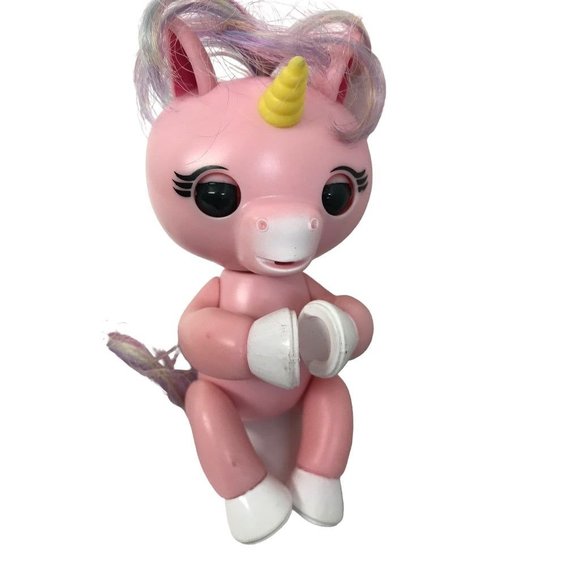 Fingerlings Talking Baby Unicorn Pink Gemma 5" 3707 - Picture 3 of 6